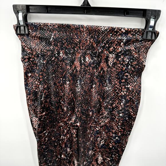 SPANX NWT Faux Leather Snake Shine Legging in Mocha Snake // XS - Picture 10 of 14